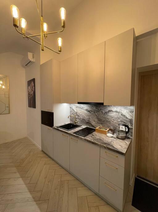 E.M. Studio In City Center 考纳斯 外观 照片